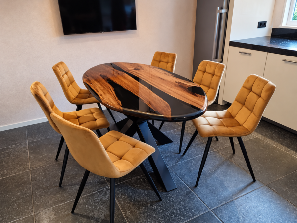 Ovale eettafel epoxy