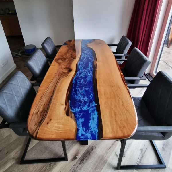 Epoxy riviertafel