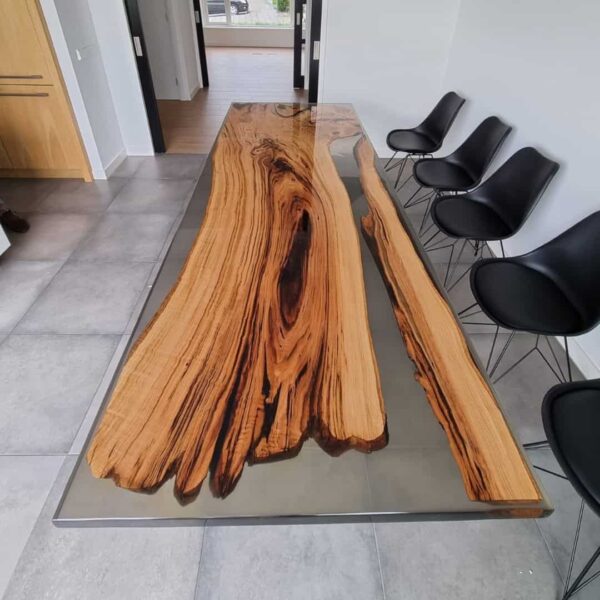 Epoxy tafel kastanje