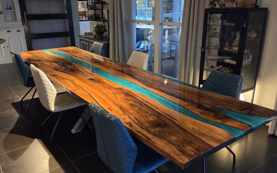Unieke epoxy eettafel