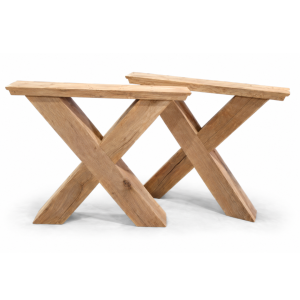 Kiezelvormige eiken tafel